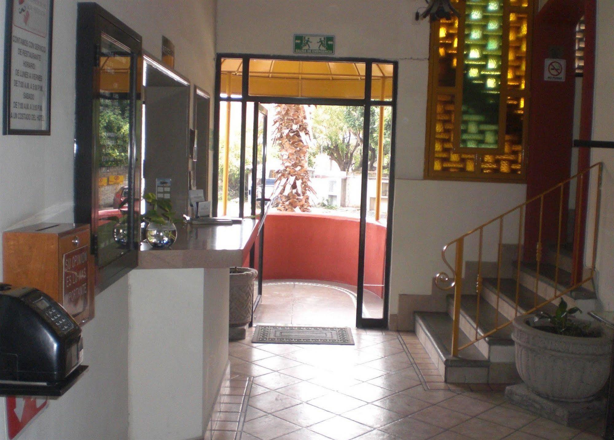 Hotel Arboledas Industrial Guadalajara Extérieur photo